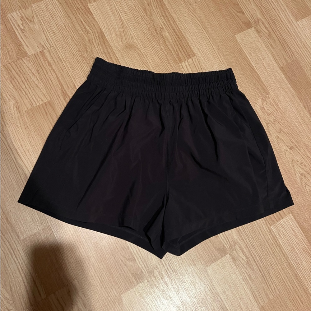 Vuori Women's Black Athletic Shorts